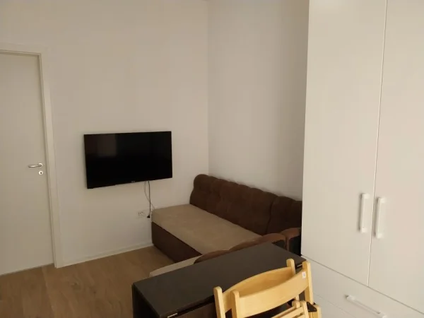 Tirane, jepet me qera garsonier Kati 1, 33 m² 300 € (Ali Demi)