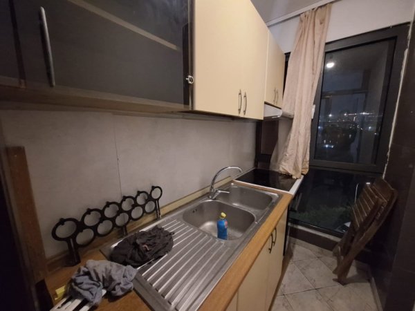 Tirane, jepet me qera apartament 1+1 Kati 3, 60 m² 340 € (Rreth-rrotullimi i Shkozes)