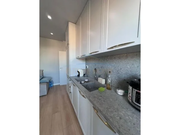 Tirane, shitet apartament 1+1+Ballkon Kati 4, 74 m² 135.000 € (Rruga Osman Jonuzi)