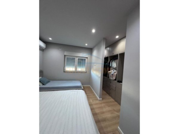 Tirane, shitet apartament 1+1+Ballkon Kati 4, 74 m² 135.000 € (Rruga Osman Jonuzi)