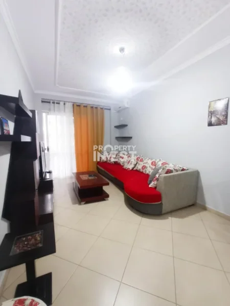 Tirane, jepet me qera apartament 2+1 Kati 3, 80 m² 450 € (astir)