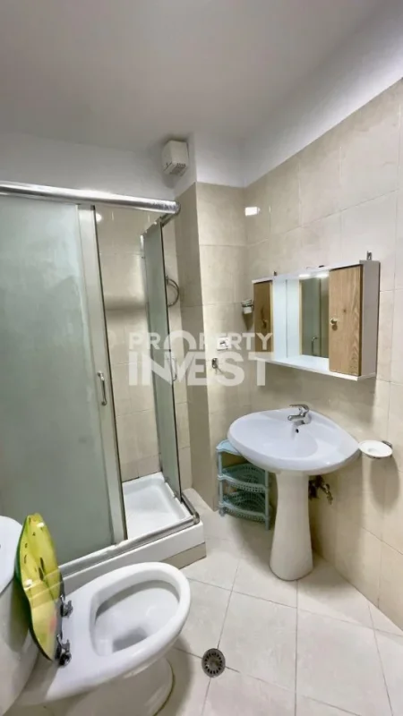 Tirane, jepet me qera apartament 2+1 Kati 3, 80 m² 450 € (astir)