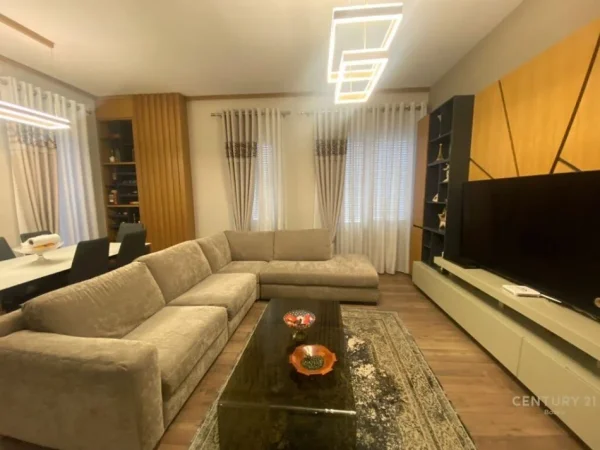 Tirane, shitet apartament 2+1 Kati 6, 117 m² 207.000 € 