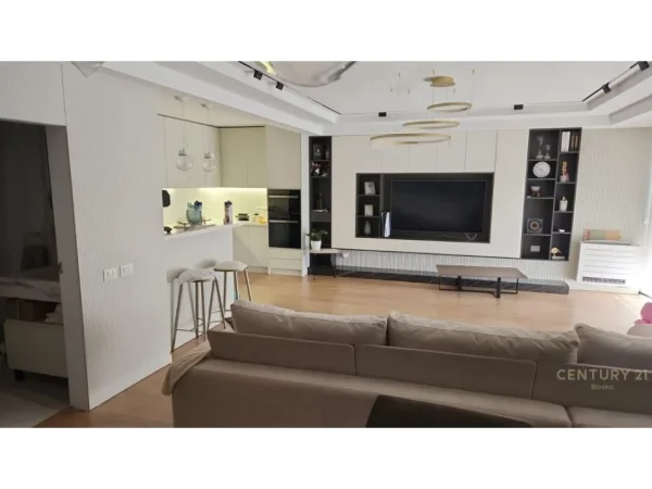 Tirane, shitet apartament duplex Dublex Kati 1, 189 m² 400.000 € 