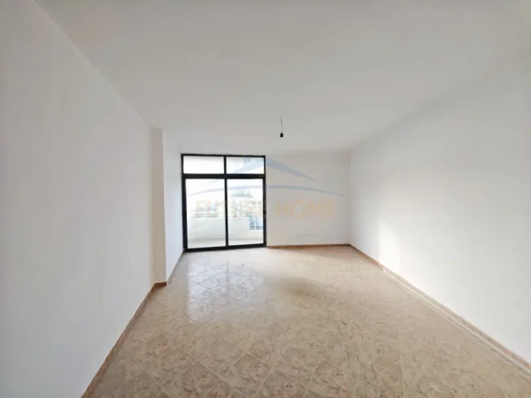 Durres, shitet apartament 1+1+Ballkon Kati 4, 83 m² 85.000 € (Golem)