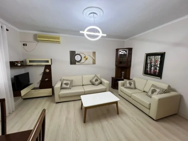 Tirane, shitet apartament 1+1+Ballkon Kati 3, 59 m² 110.000 € (RRUGA NDRE MJEDA 21 DHJETORI)