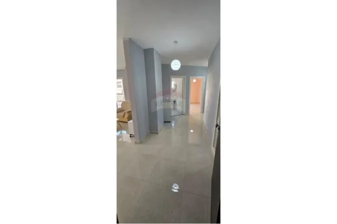 Tirane, shitet apartament 2+1 Kati 4, 91 m² 193.000 € (Mine Peza)