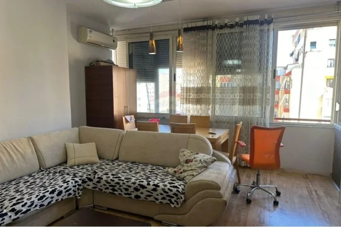 Tirane, shitet apartament 1+1+Ballkon Kati 5, 72 m² 99.000 € 