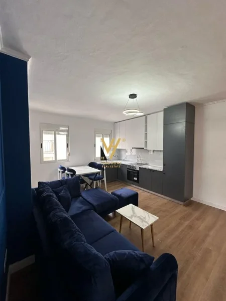 Durres, shitet apartament 2+1+Ballkon Kati 6, 68 m² 86.000 € (SHKEMBI I KAVAJES)