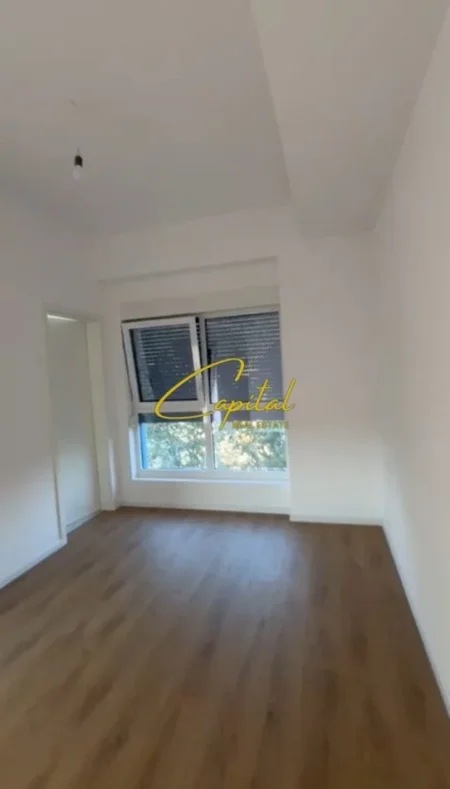 Tirane, shitet apartament 3+1 Kati 2, 93 m² 168.000 € (ALI DEMI)