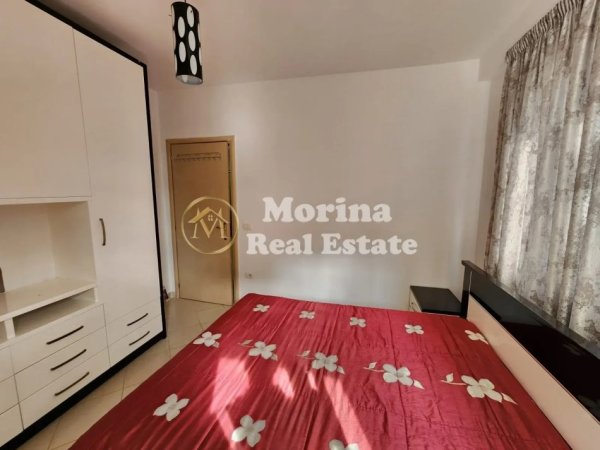 Tirane, jepet me qera apartament 2+1+Ballkon Kati 3, 400 m² 400 € (Fresku)