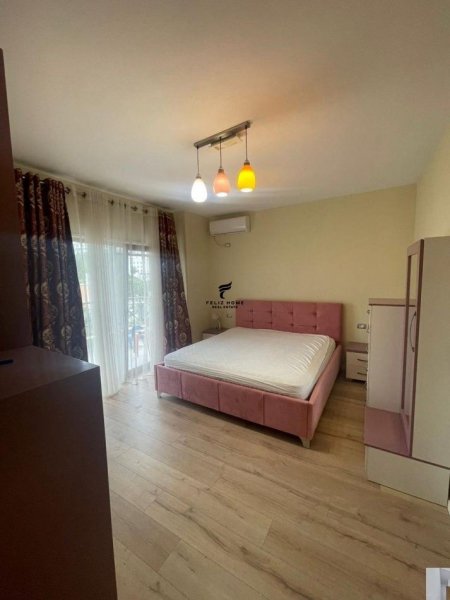 Tirane, jepet me qera apartament 3+1+Ballkon Kati 6, 135 m² 1.200 € (KOPSHTI ZOOLOGJIK)