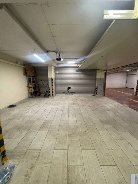 Tirane, jepet me qera apartament 3+1+Ballkon Kati 6, 135 m² 1.200 € (KOPSHTI ZOOLOGJIK)