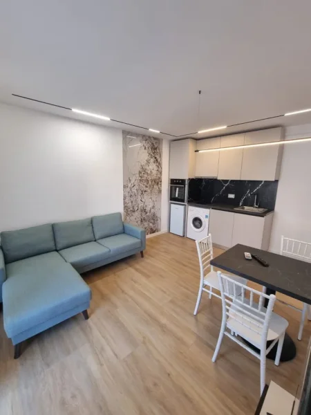Tirane, shiten Dy Apartamente 1+1+Ballkon, Kati 2 pallat ekzistues, 79 m², 195.000 € e diskutueshme (Rruga Petro Marko perballe Harry Fultz, Tirane)