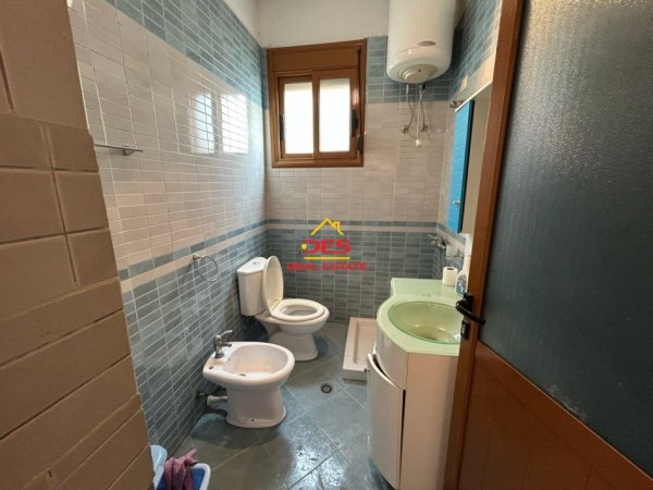 Vlore, jepet me qera shtepi 3+1+Ballkon Kati 3, 120 m² 500 € (Rruga Janaq Kilica)