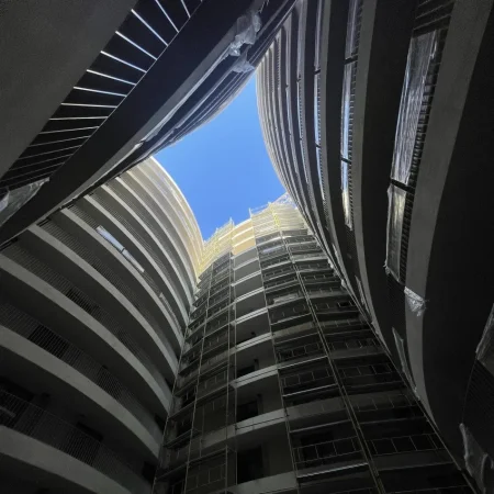 Tirane, shitet apartament 2+1+Ballkon Kati 3, 122 m² 244.000 € (Mine Peza Residence)