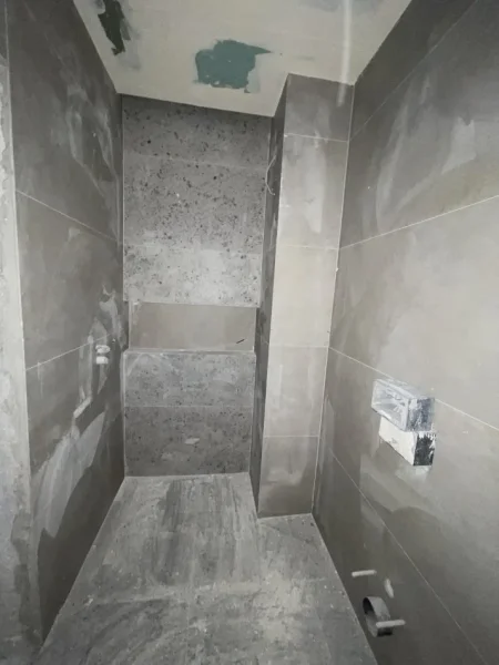 Tirane, shitet apartament 2+1+Ballkon Kati 3, 122 m² 244.000 € (Mine Peza Residence)