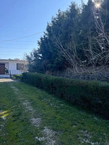 Durres, shitet shtepi 2+1 Kati 1, 632 m² 120.000 € (Rrashbuall,Durres)