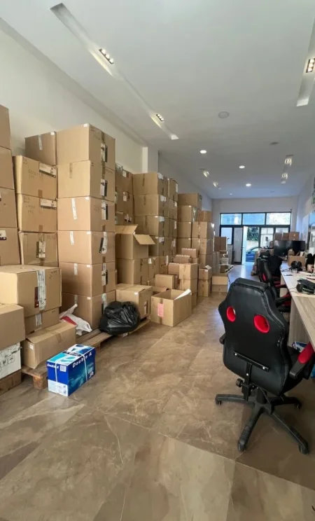 Tirane, shitet ambjent biznesi Kati 0, 86 m² 215.000 € (21 dhjetori , rruga e kavajes)