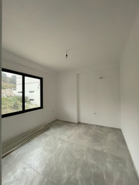 Sarande, jepet me qera apartament 1+1+Ballkon Kati 3, 92 m² 125.000 € (Sarande)