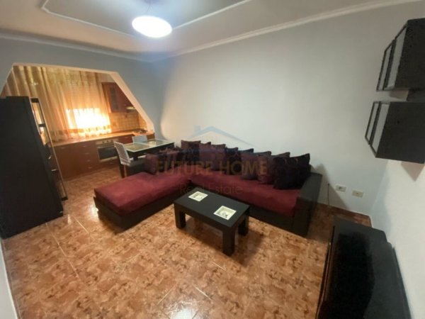 SHITET APARTAMENT 3+1 NE RRUGE BARDHYL
