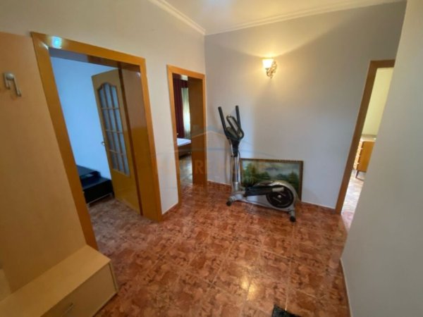 SHITET APARTAMENT 3+1 NE RRUGE BARDHYL