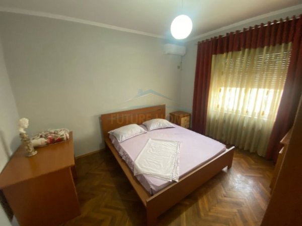 SHITET APARTAMENT 3+1 NE RRUGE BARDHYL