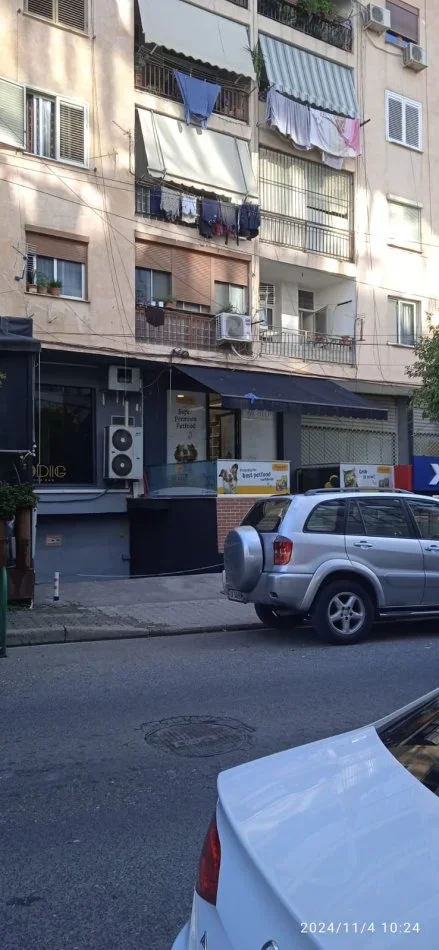 Tirane, shes garazh Kati -1, 30 m² 55.000 € (komuna e parisit)