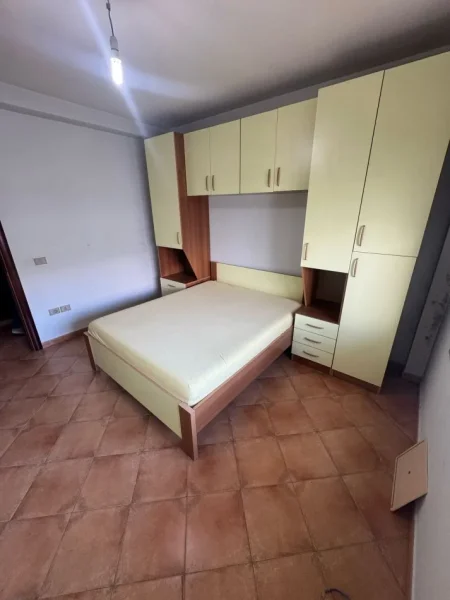 Tirane, shitet apartament 3+1+Ballkon Kati 7, 141 m² 309.999 € (Komuna e Parisit)