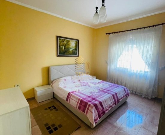 Tirane, jepet me qera Vile 2+1+Ballkon Kati 2, 100 m² 500 € (Rruga Ferit Xhajko)