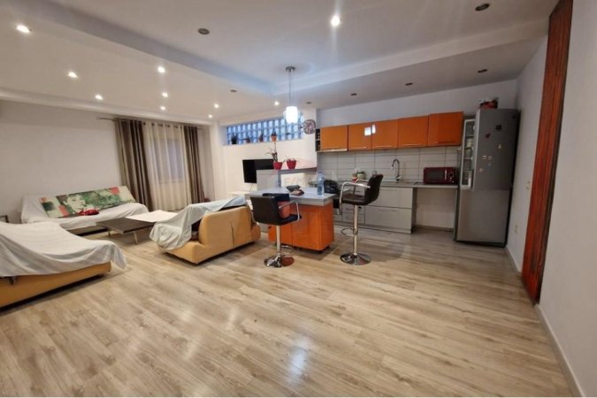 jepet me qera , 85 m² 650 € (Apartament 1+1 me qira tek rruga e Bogdanve.)