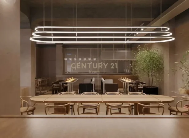 Korce, shitet Kati 4, 1.200 m² 745.000 € (Korce)