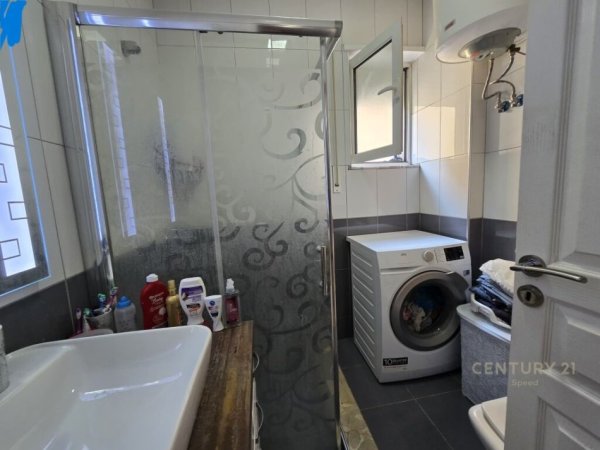 Tirane, jepet me qera 1+1 Kati 5, 68 m² 500 € (5 maj)