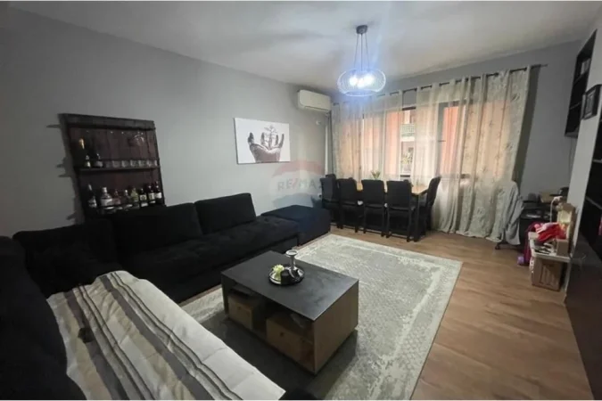 Tirane, shitet apartament 2+1+Ballkon Kati 2, 100 m² 150.000 € 