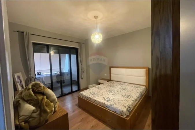 Tirane, shitet apartament 2+1+Ballkon Kati 2, 100 m² 150.000 € 