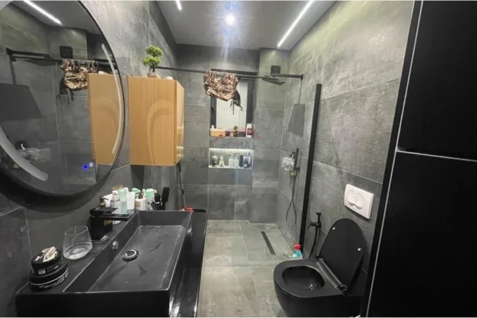 Tirane, shitet apartament 2+1+Ballkon Kati 2, 100 m² 150.000 € 