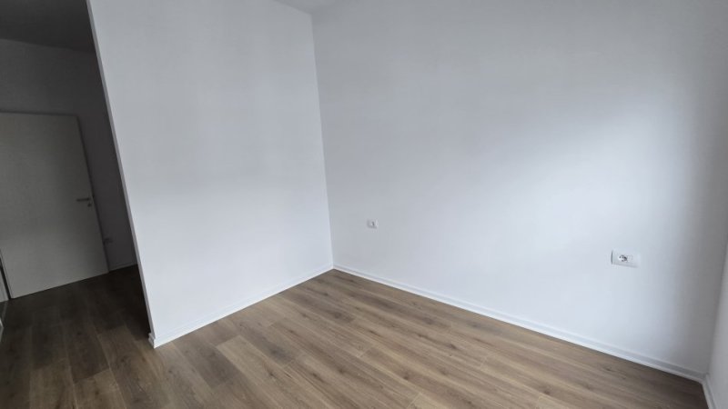Tirane, jepet me qera apartament 2+1+Ballkon Kati 7, 90 m² 350 € (KOMPLEKSI KAIMI)