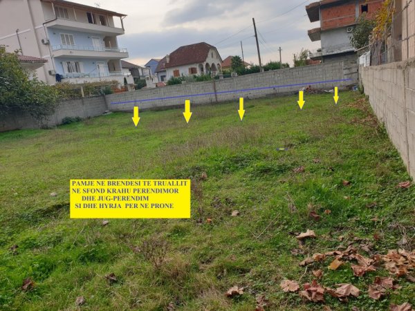 Tirane, Shitet Truall , sipërfaqe 500 m², Cmimi  55'000 € , në krahun e djathtë të Autostradës Tiranë-Durrës, në rrugën dytësore drejtimi i QTU-së, me kthim djathtas tek Skoda & Porsche Albania, rrethe 500m larg, ose 250m mbrapa mobileri Ardenos, Fushë-Mëzes Tiranë