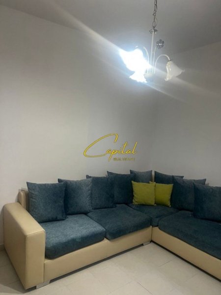 Tirane, jepet me qera apartament 3+1 Kati 1, 100 m² 700 € (SELVIA)