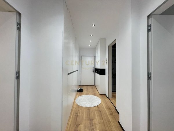 Tirane, shes apartament 2+1+2+PARKIM , 121 m² 350.000 € (Liqeni i Thatë)