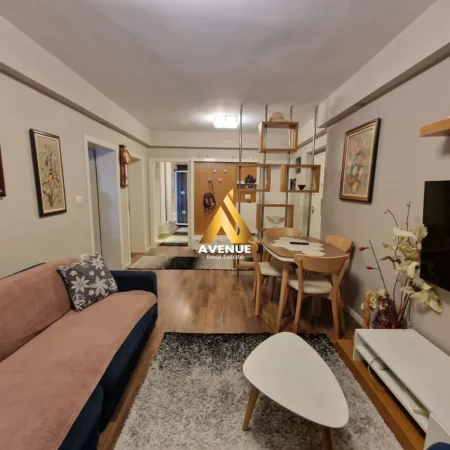 Tirane, jepet me qera apartament 2+1+Ballkon Kati 3, 90 m² 700 € (irfan tomini)