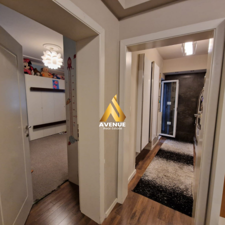Tirane, jepet me qera apartament 2+1+Ballkon Kati 3, 90 m² 800 € (irfan tomini)
