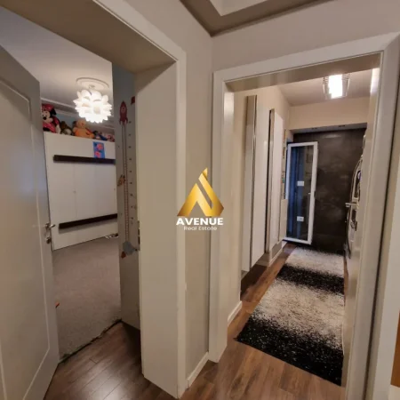 Tirane, jepet me qera apartament 2+1+Ballkon Kati 3, 90 m² 700 € (irfan tomini)