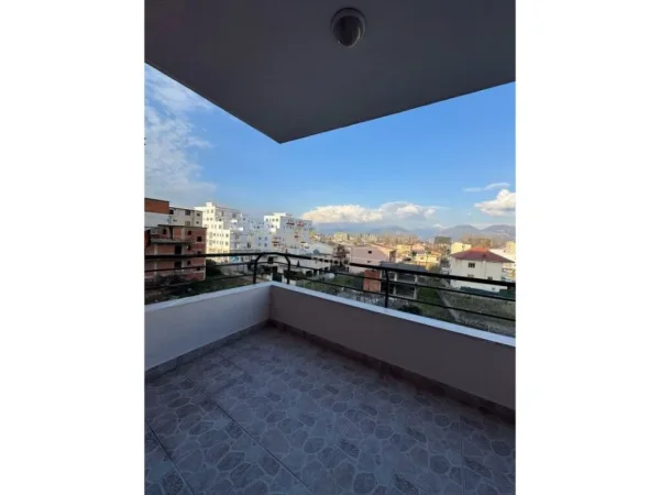Tirane, jepet me qera apartament 2+1 Kati 3, 100 m² 400 € (Astiri)