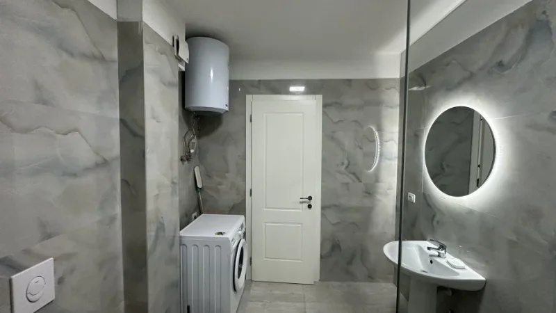 Tirane, jepet me qera apartament 1+1+Ballkon Kati 5, 65 m² 500 € (ASTIR)