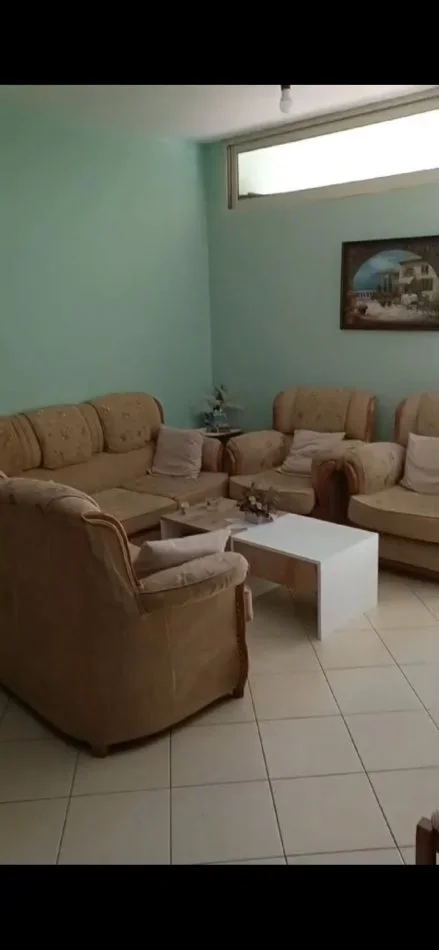 Tirane, shitet apartament 1+1+Ballkon , 71 m² 93.990 € (Rruga Loni Ligori)