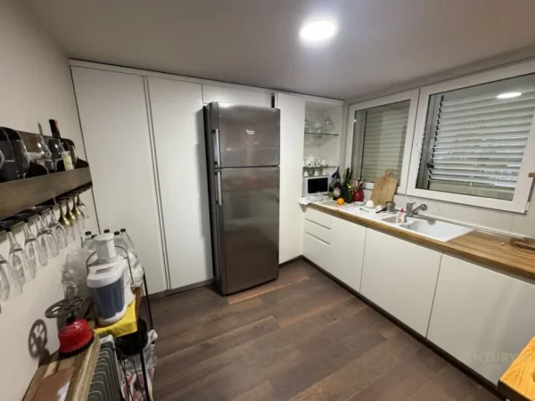 Tirane, shes apartament 2+1+2+VERANDE , 206 m² 350.000 € (Kodra e Diellit)