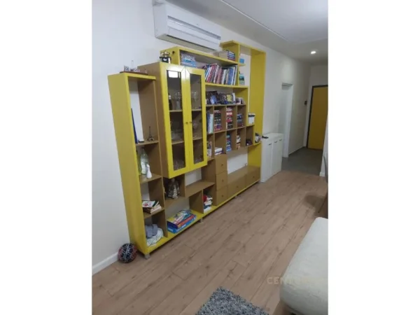 Tirane, jap me qera apartament 2+1+POST PARKIMI , 95 m² 750 € (Kodra e Diellit)