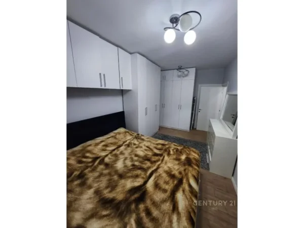 Tirane, jap me qera apartament 2+1+POST PARKIMI , 95 m² 750 € (Kodra e Diellit)