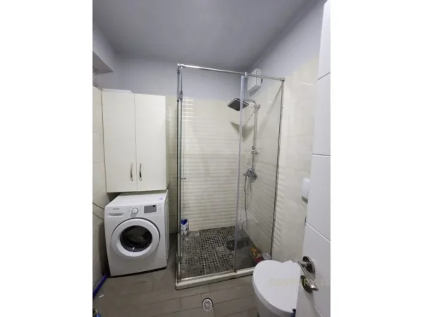 Tirane, jap me qera apartament 2+1+POST PARKIMI , 95 m² 750 € (Kodra e Diellit)